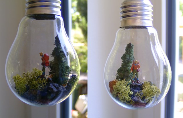 Mini-Diorama in einer Glühbirne